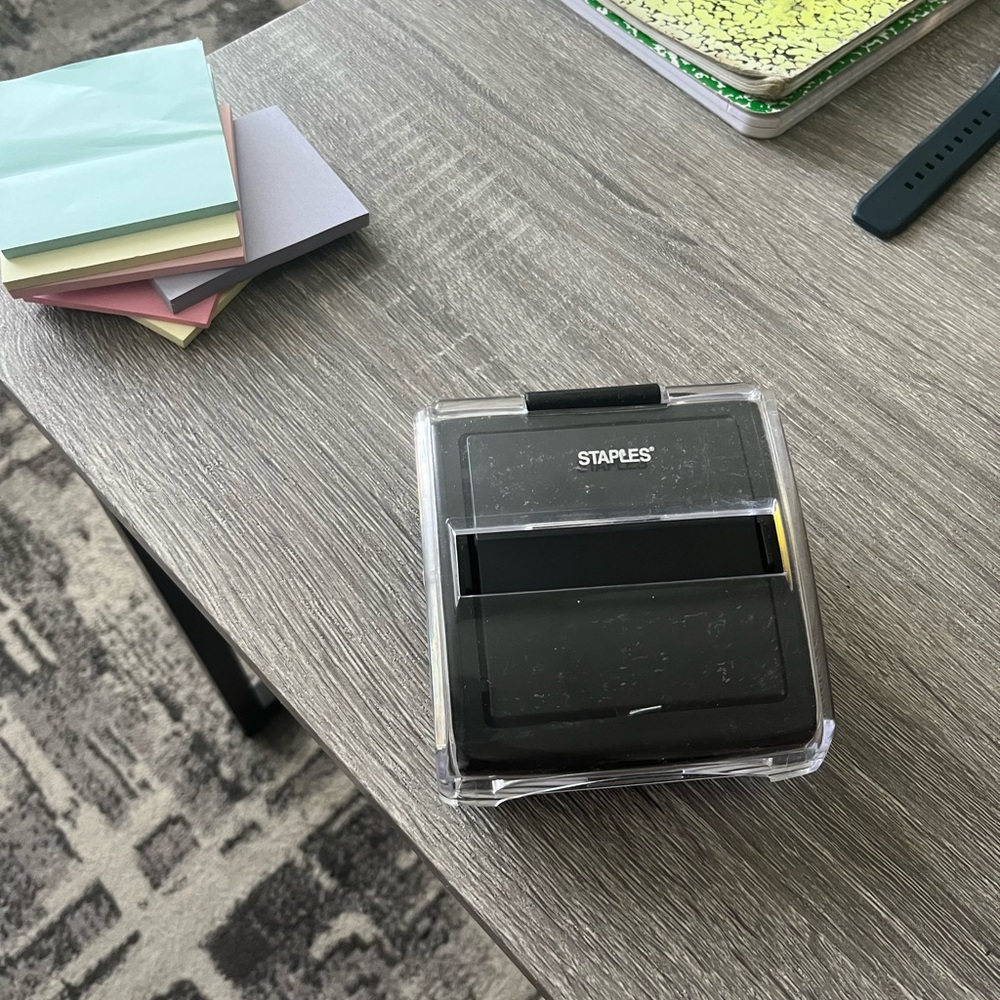 Staples Black Desktop Notepad Holder